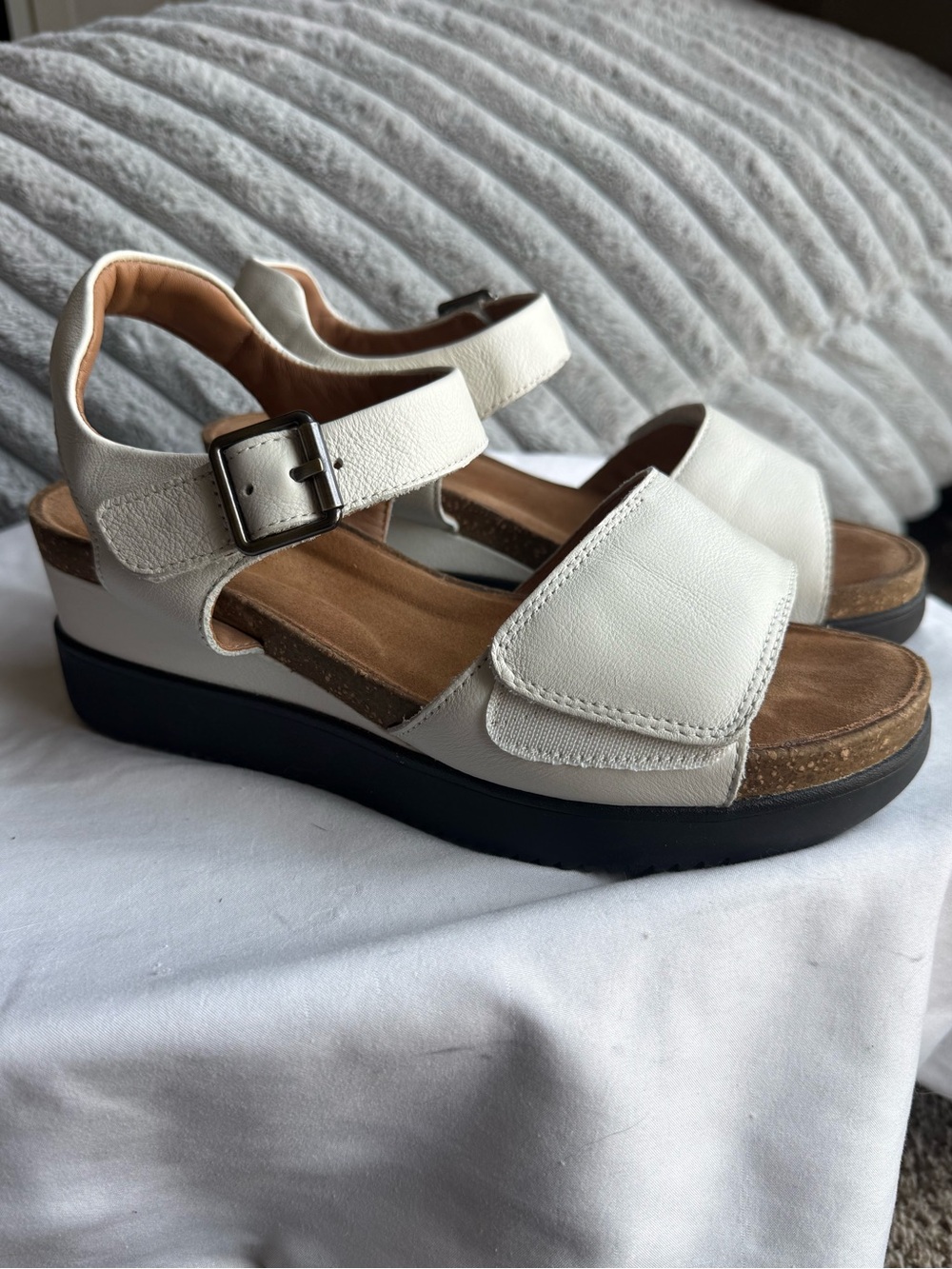 Clark’s Libby Wedge White Leather Strap Comfort Sandals W 10